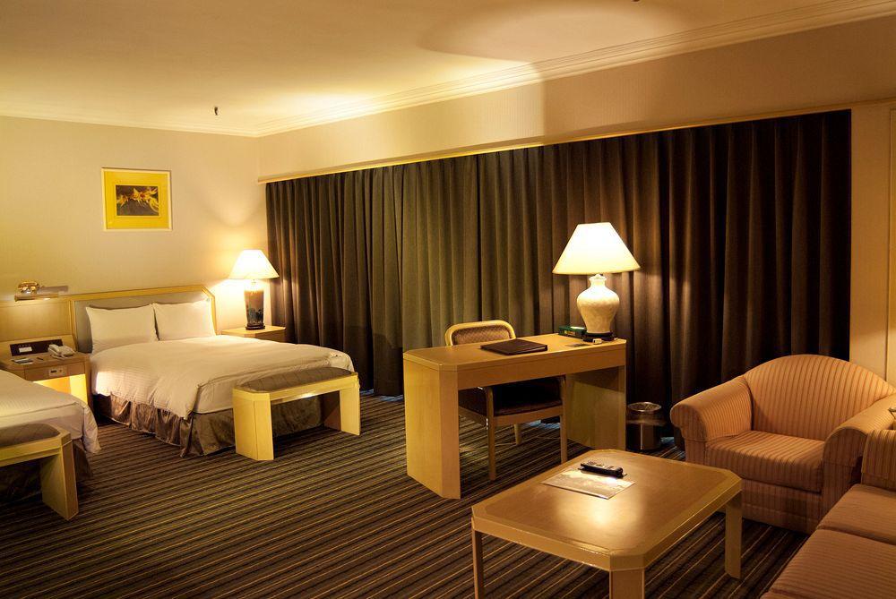 Santos Hotel Taipeh Exterior foto